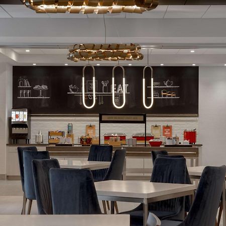 Hampton Inn By Hilton Winnipeg Downtown Екстер'єр фото