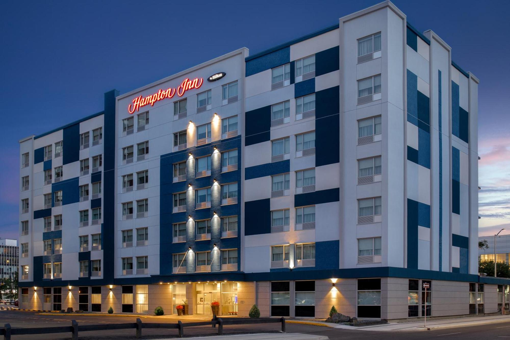 Hampton Inn By Hilton Winnipeg Downtown Екстер'єр фото