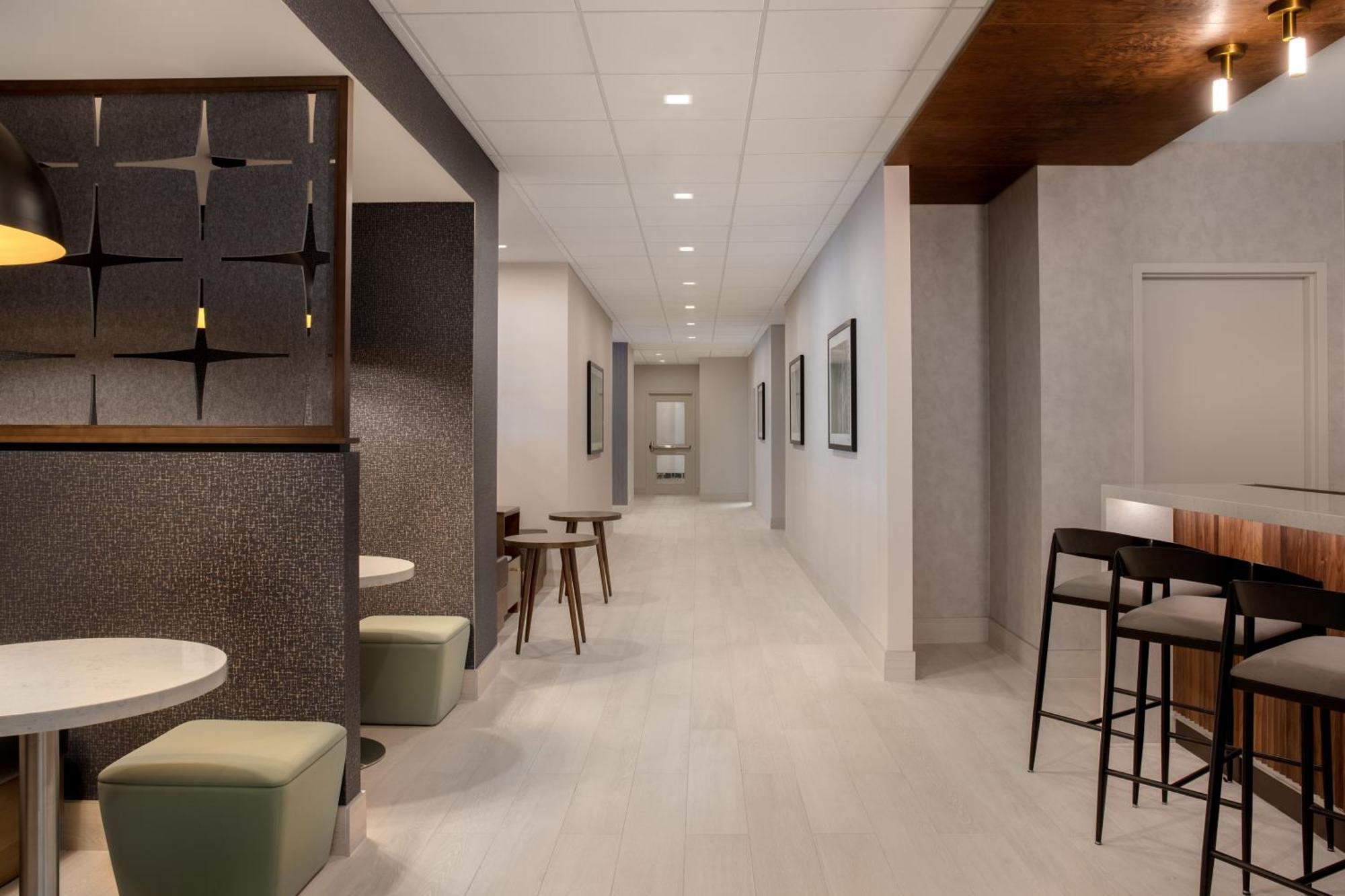 Hampton Inn By Hilton Winnipeg Downtown Екстер'єр фото