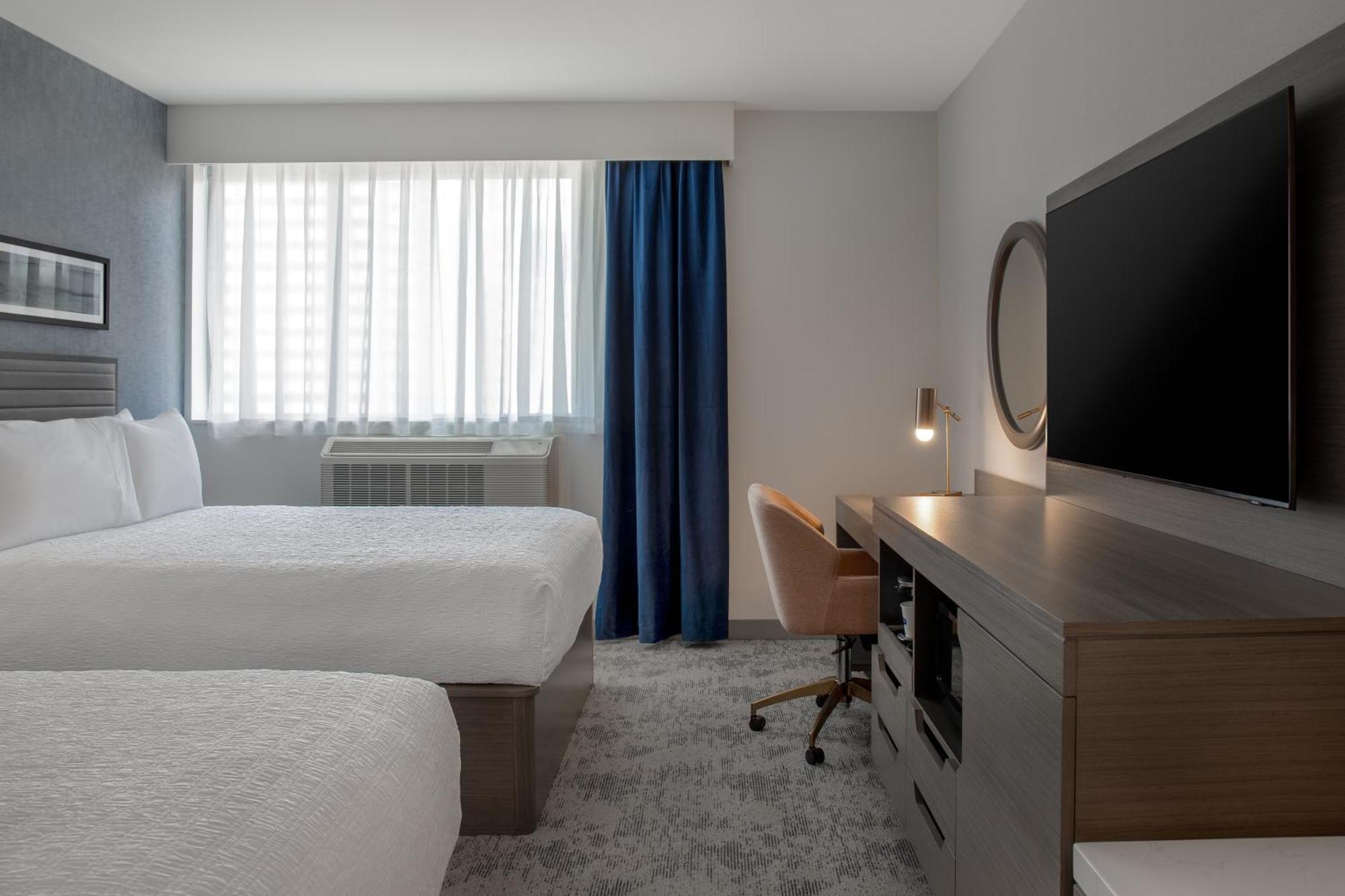 Hampton Inn By Hilton Winnipeg Downtown Екстер'єр фото
