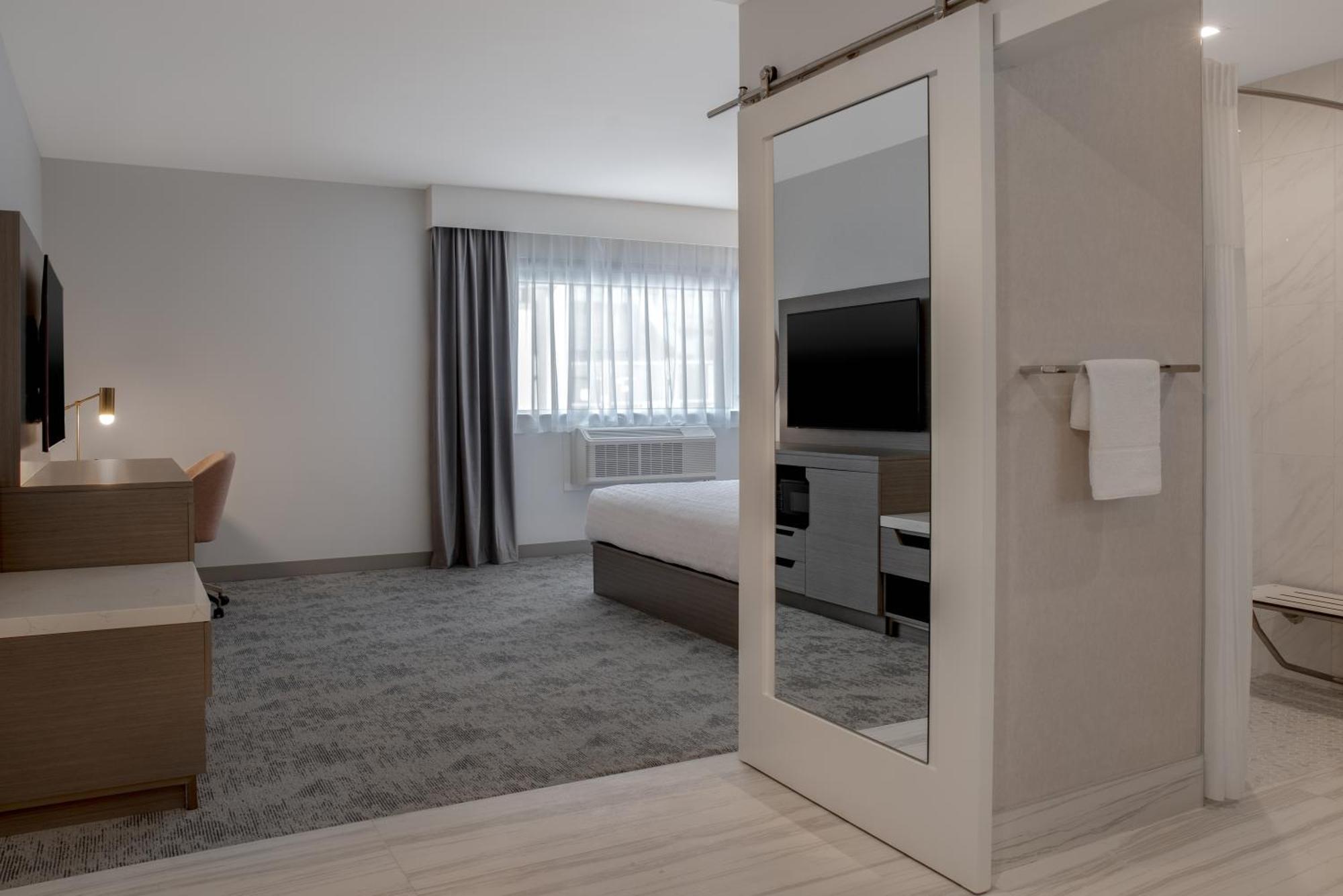 Hampton Inn By Hilton Winnipeg Downtown Екстер'єр фото