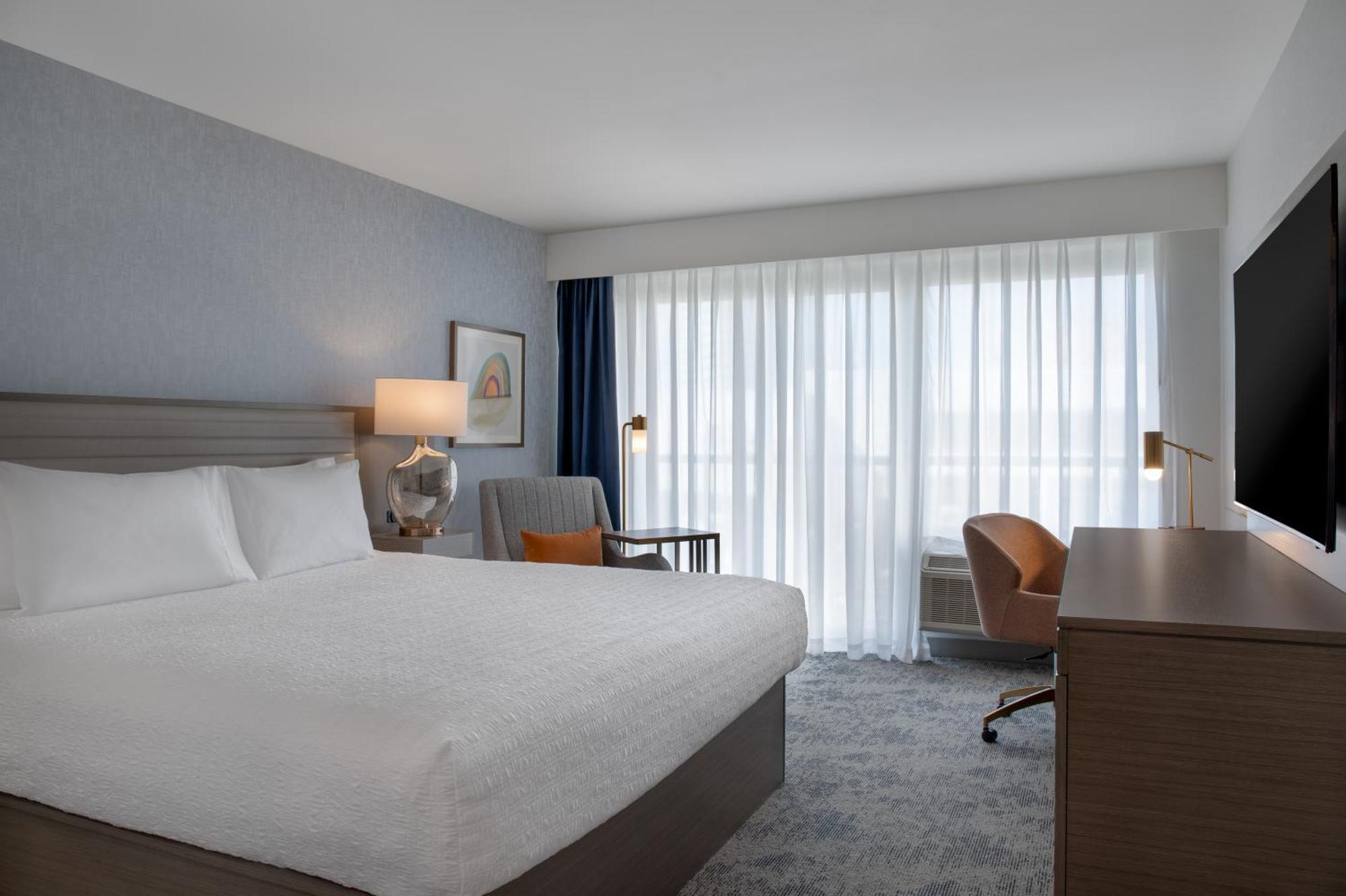 Hampton Inn By Hilton Winnipeg Downtown Екстер'єр фото