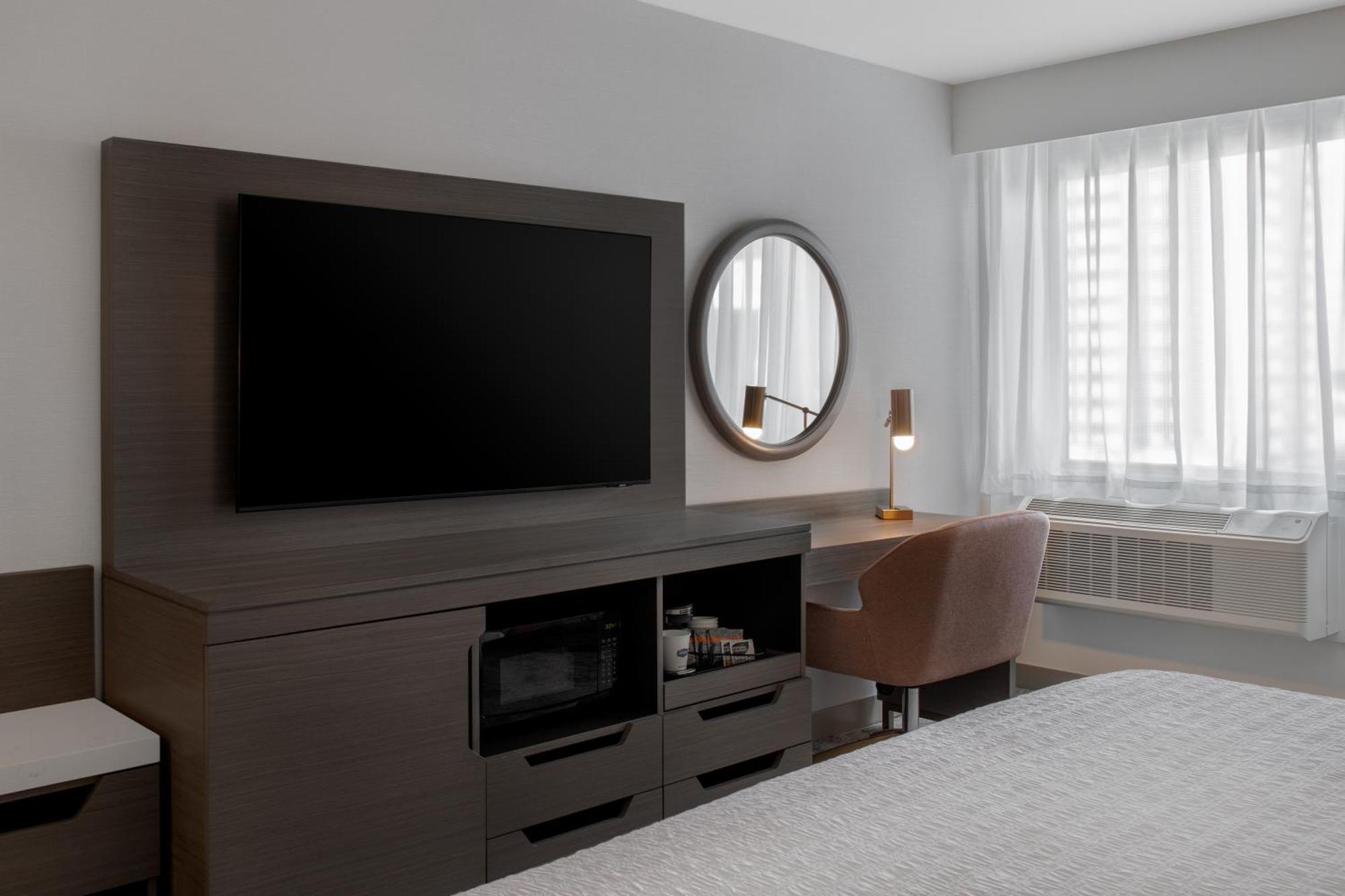 Hampton Inn By Hilton Winnipeg Downtown Екстер'єр фото