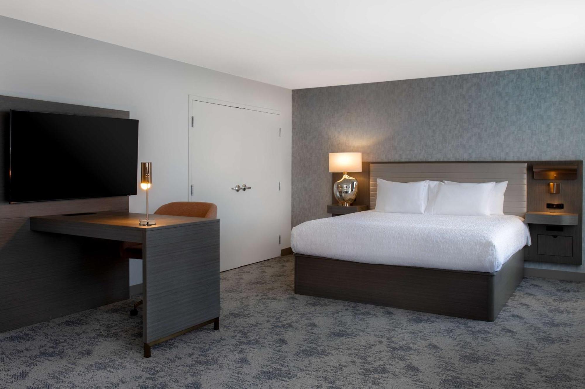 Hampton Inn By Hilton Winnipeg Downtown Екстер'єр фото