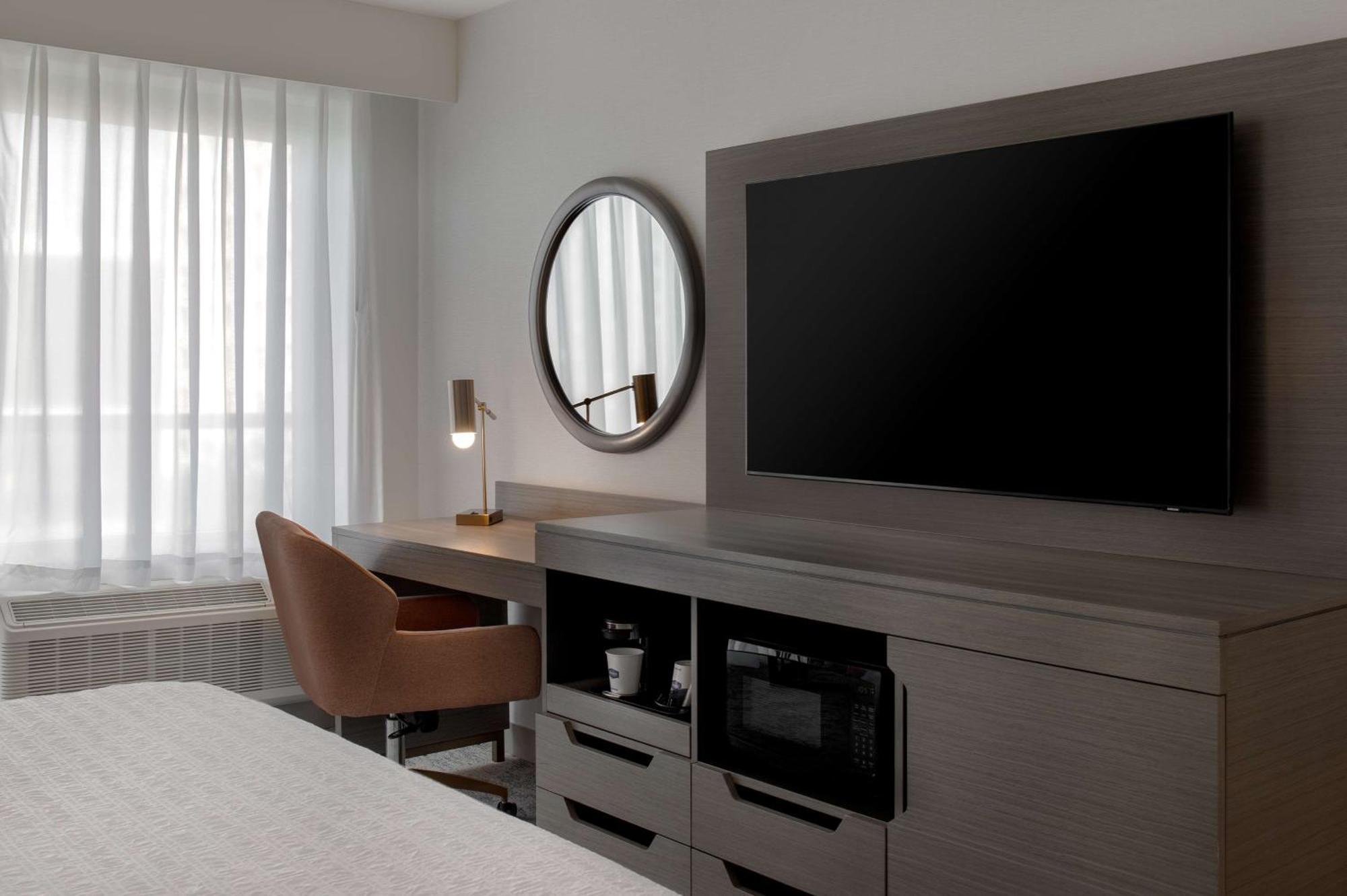 Hampton Inn By Hilton Winnipeg Downtown Екстер'єр фото
