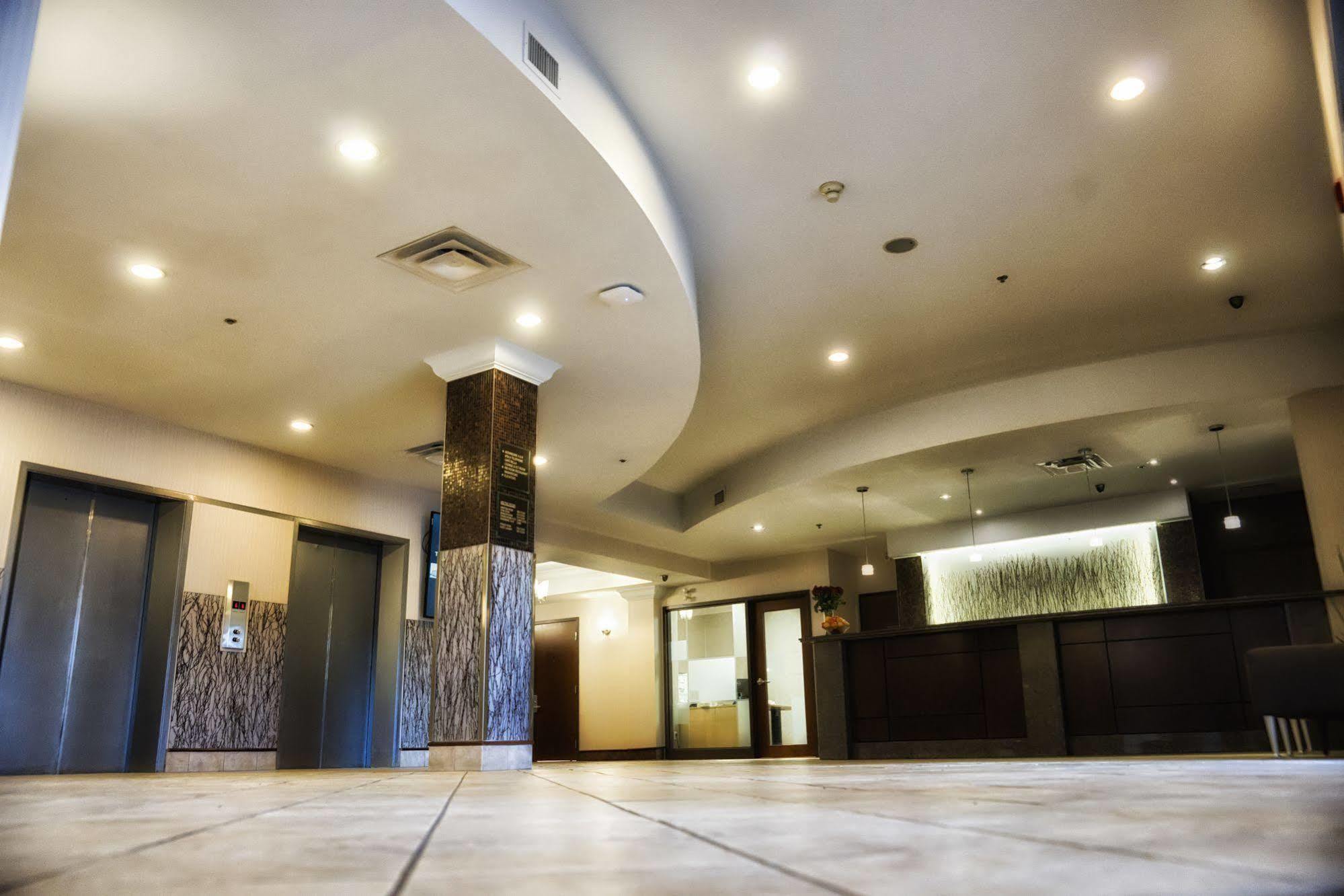 Hampton Inn By Hilton Winnipeg Downtown Екстер'єр фото